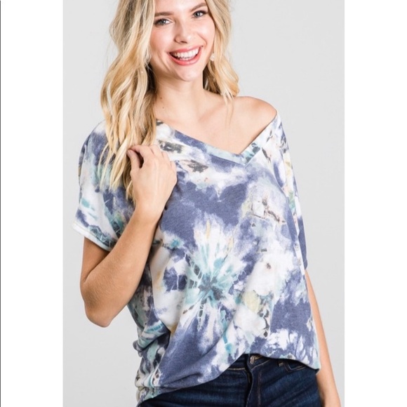 NEW! Tie Dye V-Neck Tunic! - Picture 6 of 6